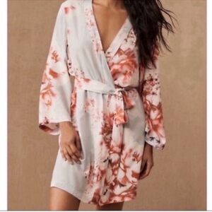 Plum Pretty Sugar Floral Robe